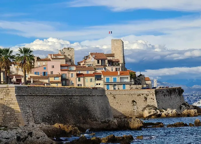 Casalionelantibes 70 Sqm Apartment With Garden And Parking