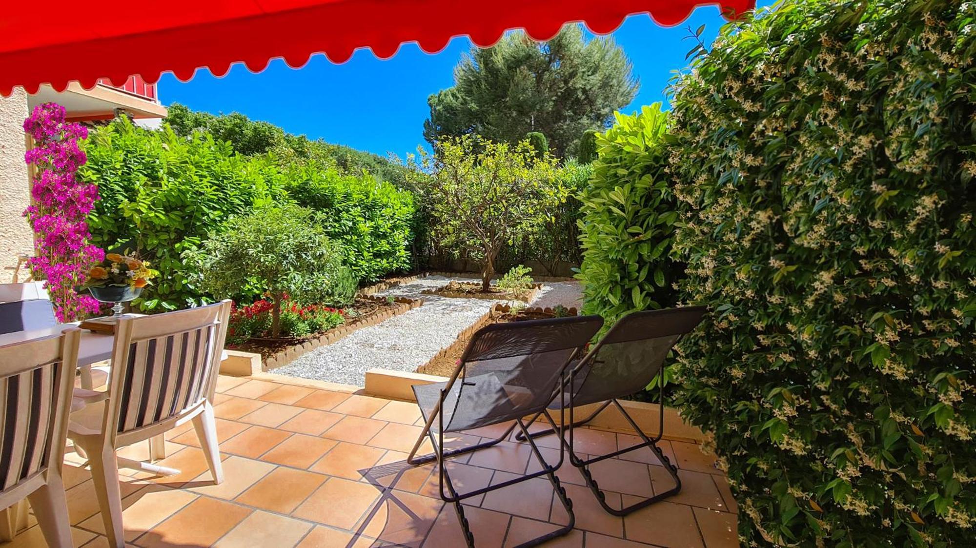 Casalionelantibes 70 Sqm With Garden And Parking Apartment *