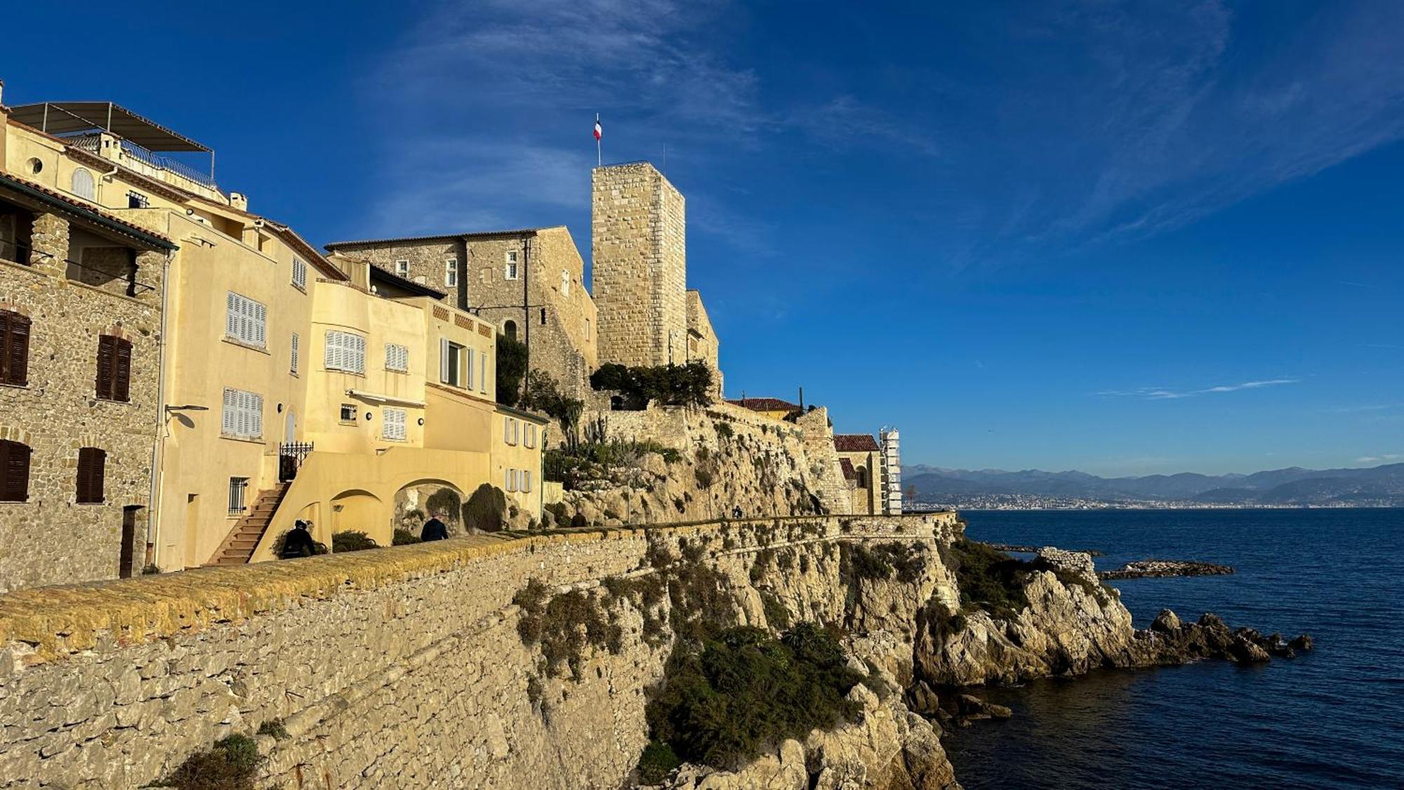 Apartment Casalionelantibes 70 Sqm With Garden And Parking *